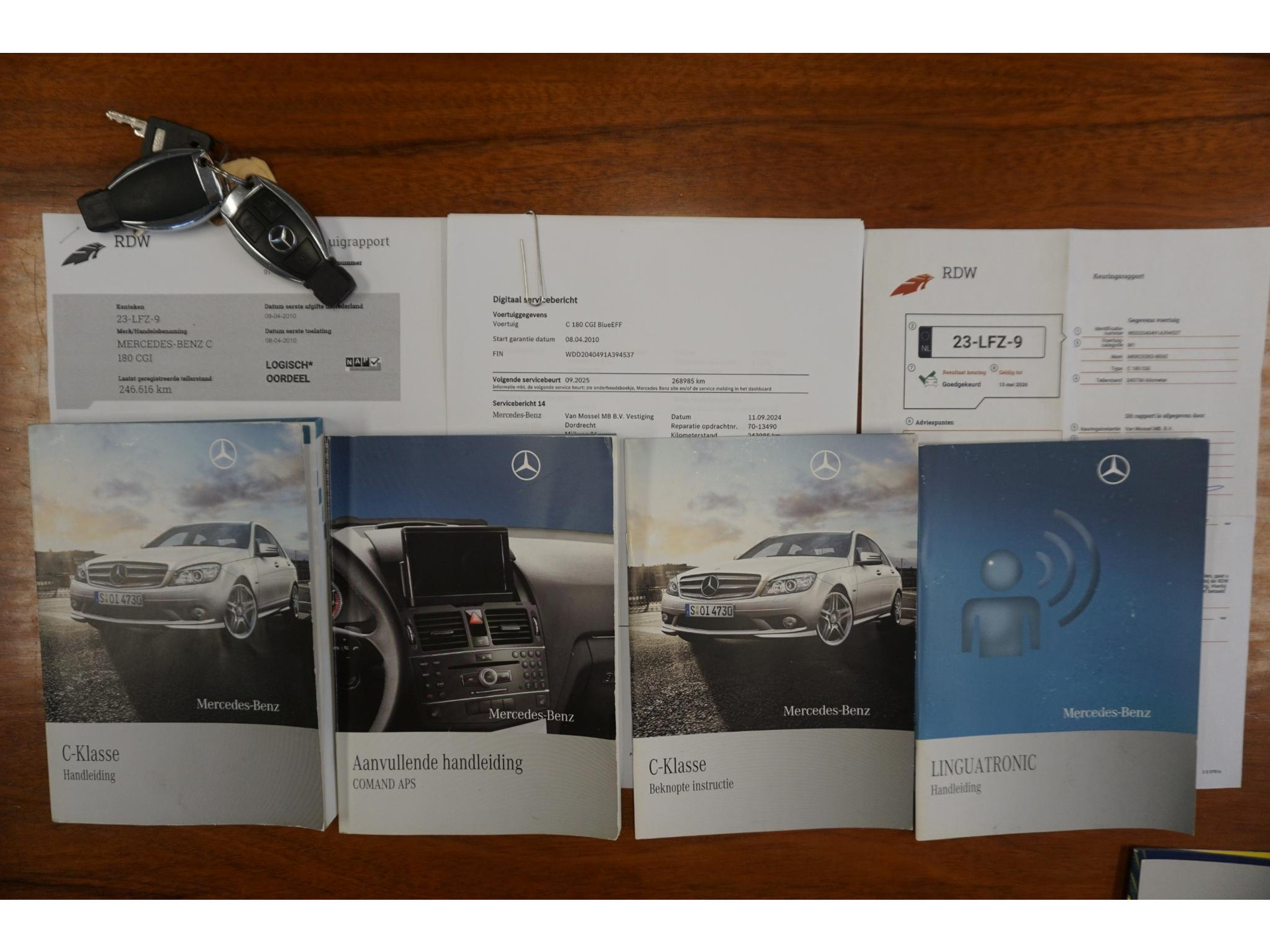 47351571-7.jpg